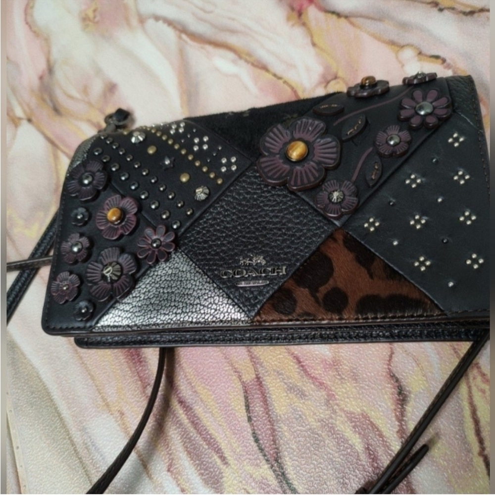 Coach 56117 Foldover Crossbody In Embellished Canyon Quilt Leather Tea Rose - Picture 2 of 10